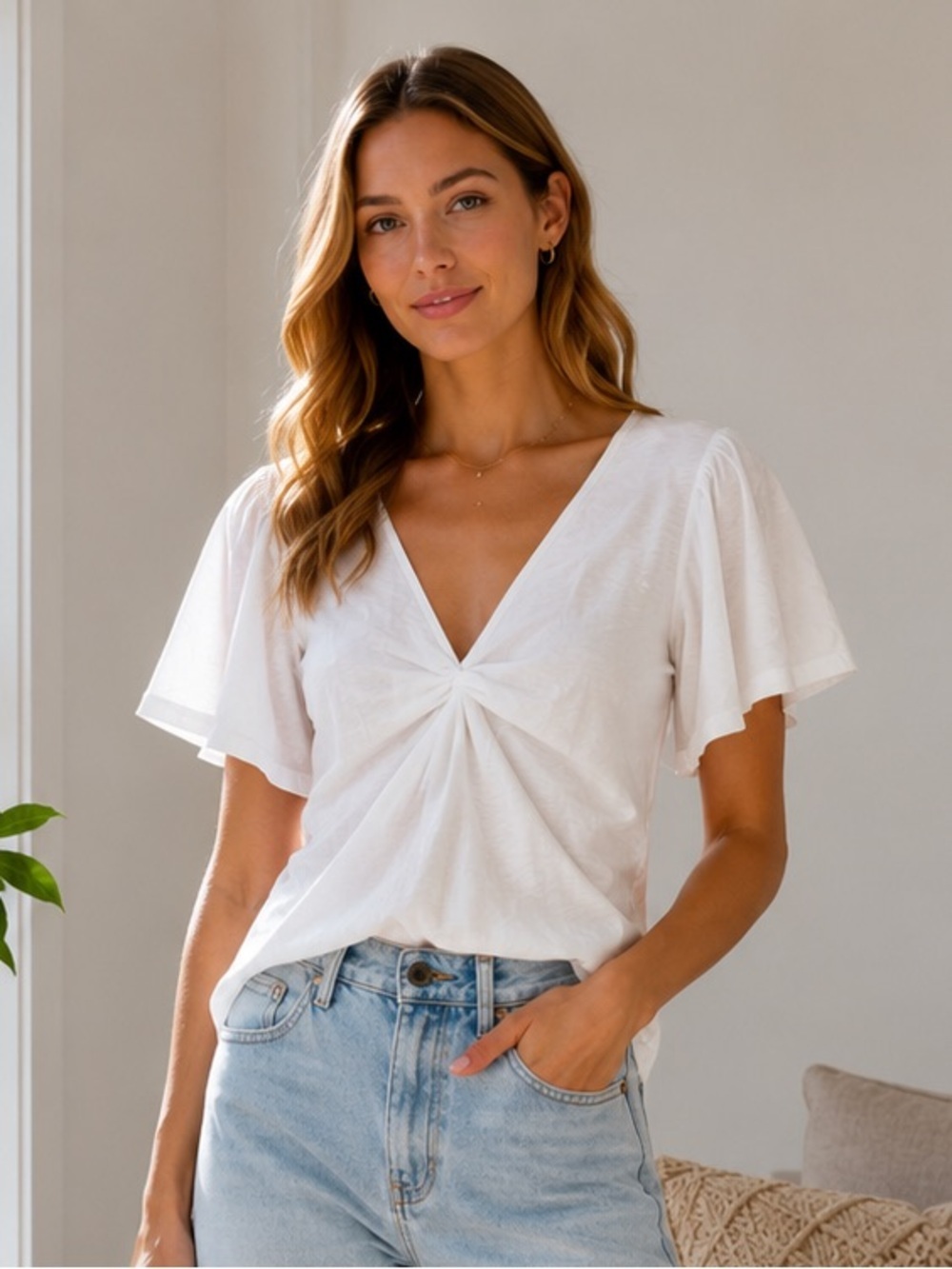 Nation LTD Dusty Twisted Flutter Sleeve in white size Medium